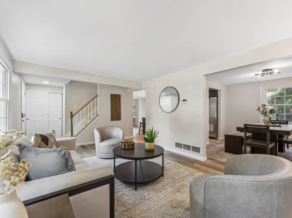 5670 Natalie Ct, Westerville, OH 43081