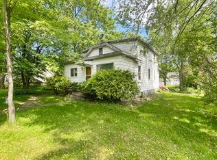 815 E Arnold St, Marshfield, WI 54449