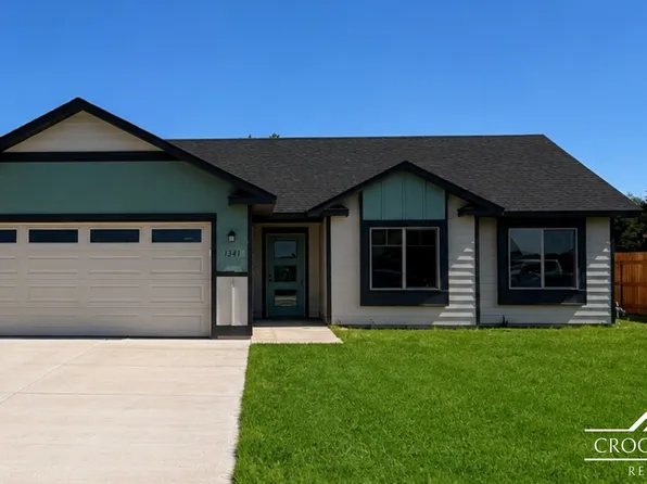 1341 Marboeuf Blvd, Dodge City, KS 67801