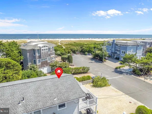 14 E 24th St, Barnegat Light, NJ 08006