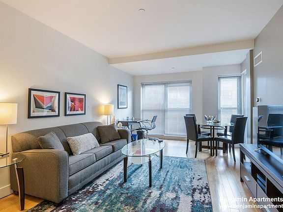 3rd image of 1085 Boylston St #401