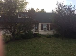 114 Chapel Hill Dr, Brentwood, NY 11717