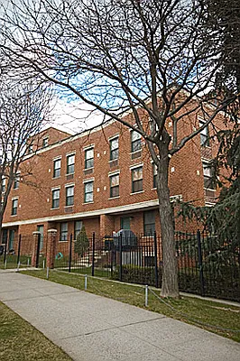 Sold by Manhattan Living | media 5