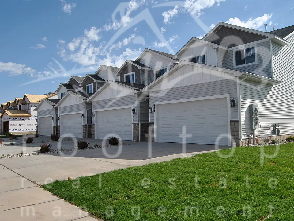 1095 Villa Vista Dr