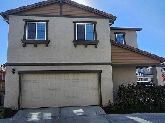 2nd image of 4384 Silver Cedar Ln