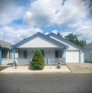 805 Bower Ln, Grants Pass, OR, 97527