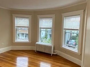 9 Cottage St APT 3, Cambridge, MA 02139