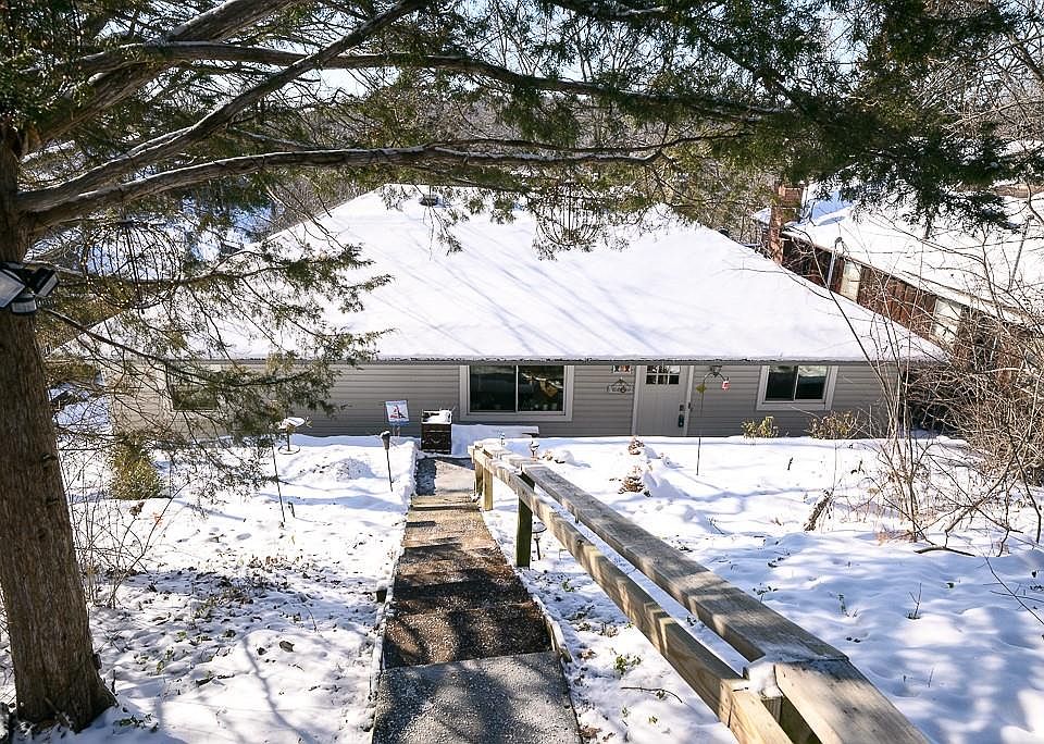 1st image of 507 Lake Forest Dr