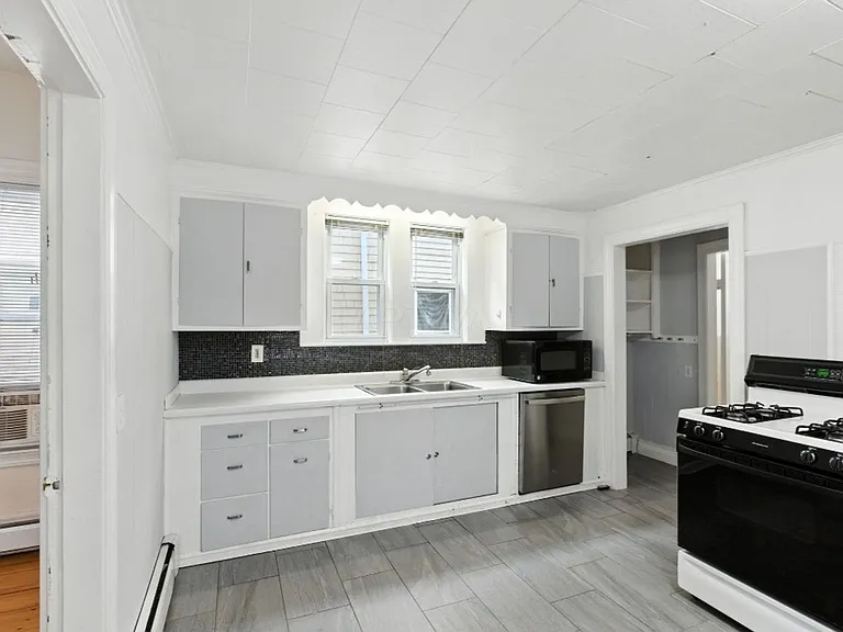 547 Broadway #1B — Photo 15