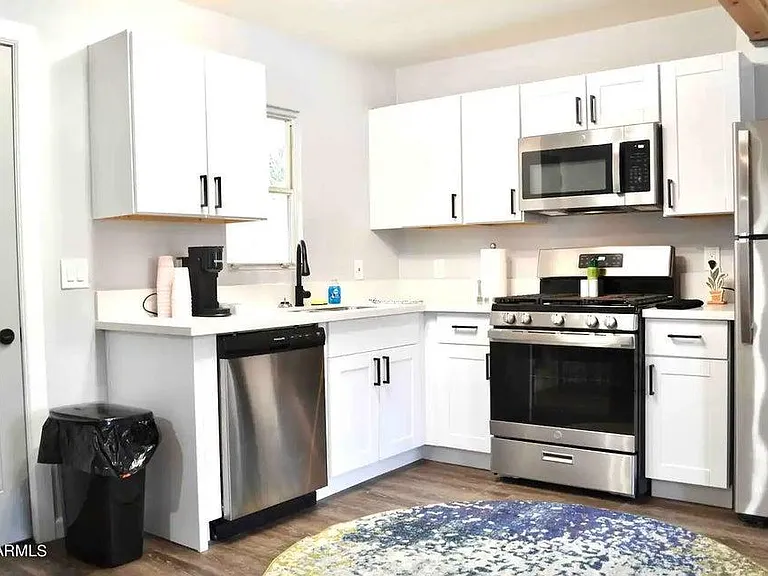 1808 E Yale St #3 — Photo 10