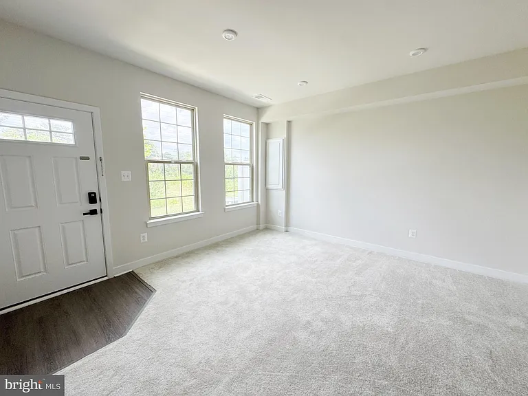 19722 Preservation Mews — Photo 3