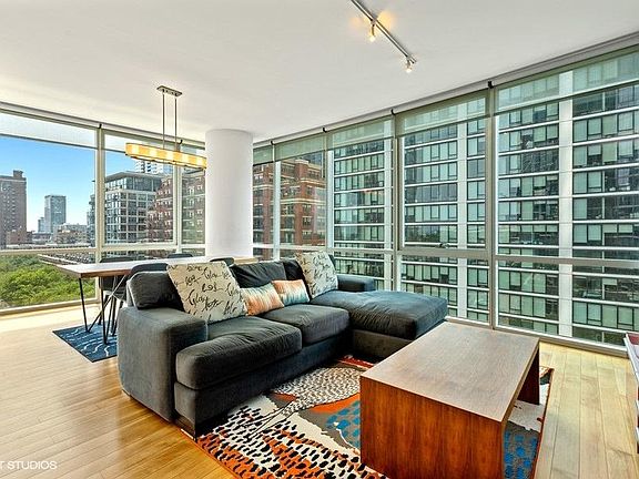 2nd image of 1201 S Prairie Ave #806