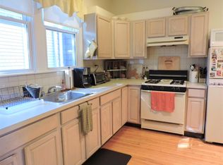 34 Chatham St APT 1, Cambridge, MA 02139