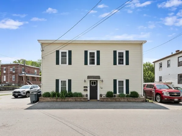2 Hart St #B, Wakefield, MA 01880