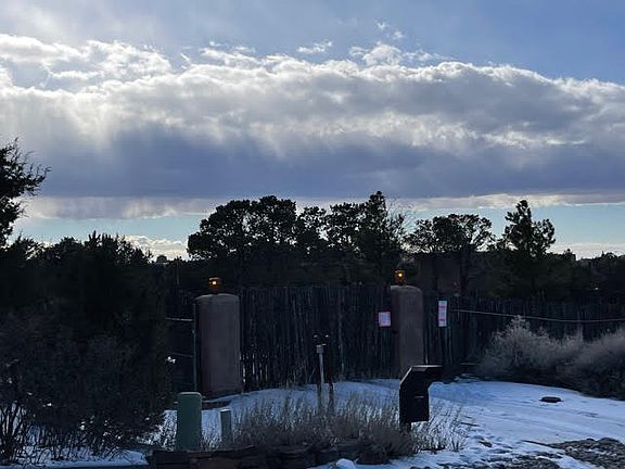 2nd image of 308 Los Arboles Dr