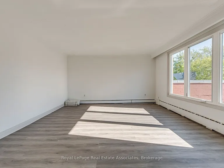 362 Royal York Rd #2 — Photo 4