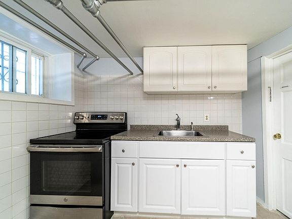 5th image of 31 Clendenny Ave #B
