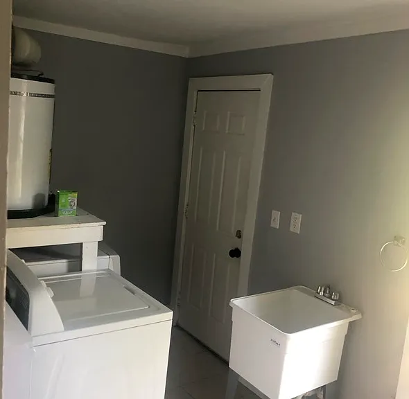 81 Simons St #B — Photo 6