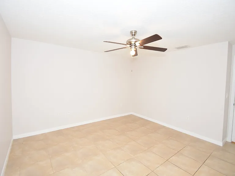 34 Renshaw Dr — Photo 20