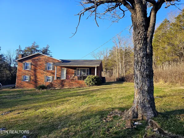 308 Reese Dr, Pennington Gap, VA 24277