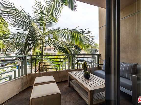 5th image of 2111 S Beverly Glen Blvd APT 201