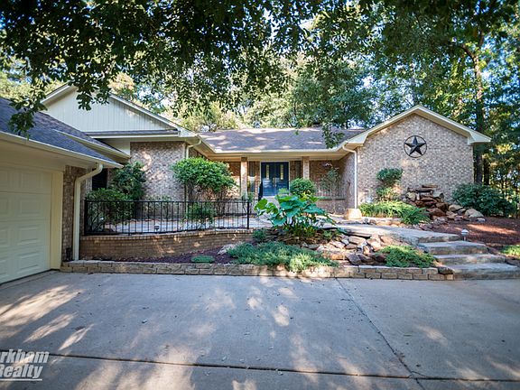2nd image of 149 Brookhollow Dr