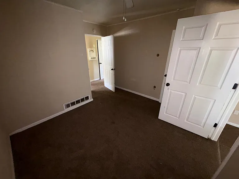 3546 Carney St — Photo 5