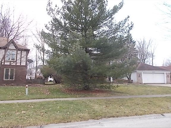 2nd image of 20617 Wildwood Ln