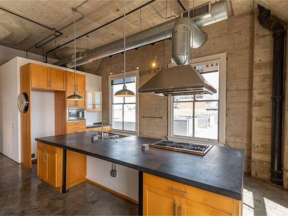 5th image of 115 W 4th St Unit 411