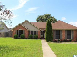 1401 Lake Crest Dr SW, Decatur, AL 35603