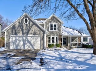 4212 SW Leeward Dr, Lees Summit, MO 64082