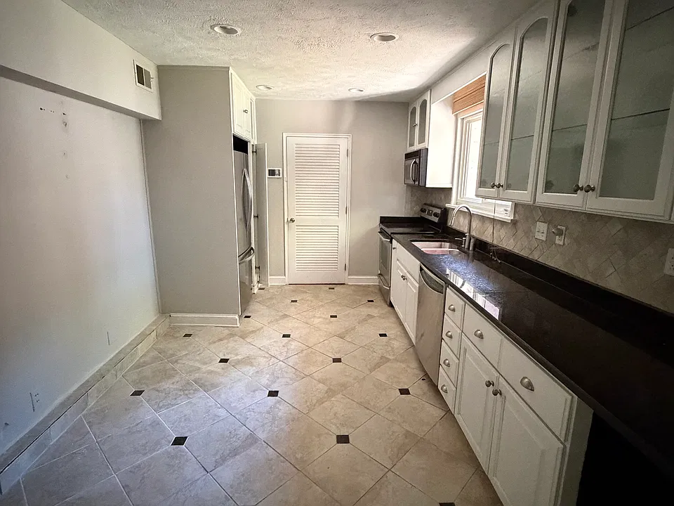 335 Valley Rd