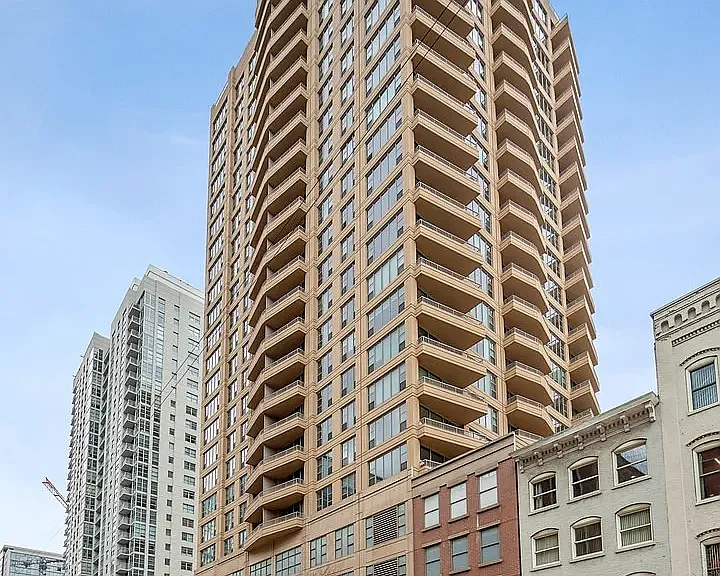 200 N Jefferson St #2107 — Photo 17