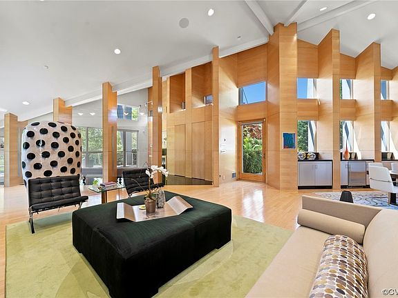 4th image of 640 Walsing Dr