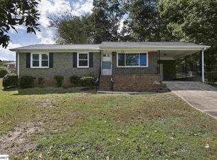 5 Carriage Ct, Greenville, SC 29609