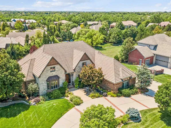 2009 N Clear Creek Ct, Wichita, KS 67230