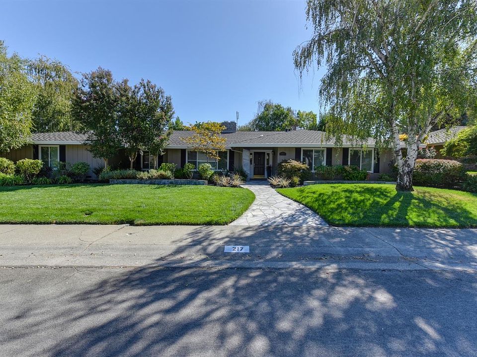 1st image of 217 Breckenwood Way