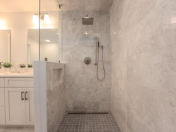4th image of 150 Water St #307