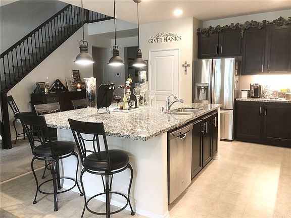 4th image of 24841 Coldwater Canyon Trl