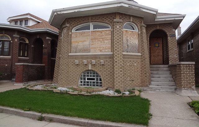 1st image of 8025 S Winchester Ave