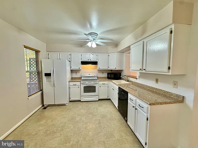 1168 Kelfield Dr #1168 — Photo 12