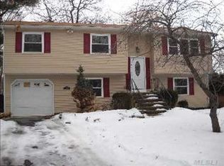 143 Davis Ave, Port Jefferson Station, NY 11776