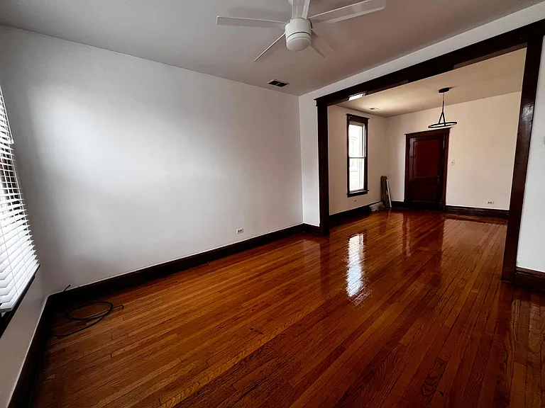 2527 N California Ave #2N — Photo 3