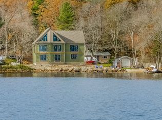 22 Beechtree Dr, Lakeville, MA 02347