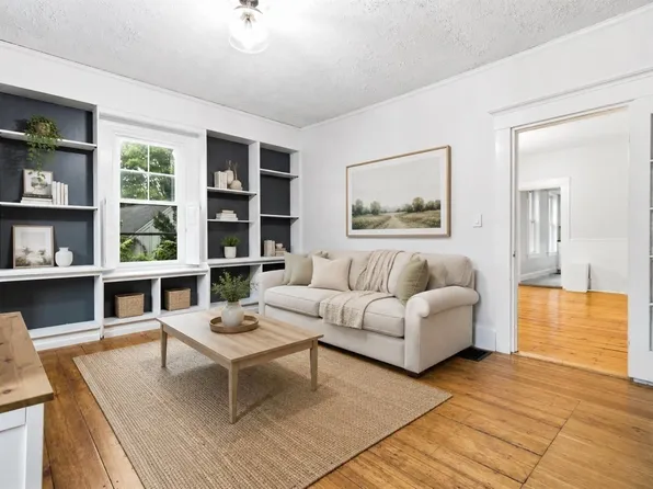 390 Main St Unit A, West Newbury, MA 01985