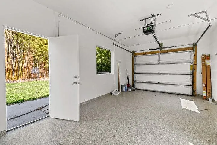 3415 N Flagler Dr — Photo 18