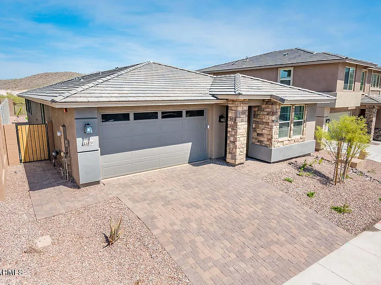 13320 W Eagle Feather Rd — Photo 4