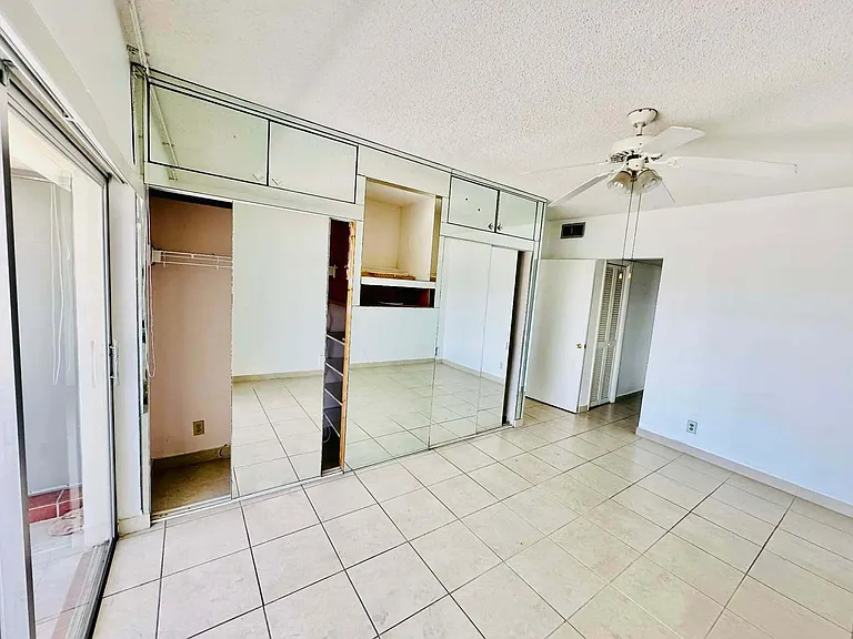330 SE 2nd St #404G — Photo 14