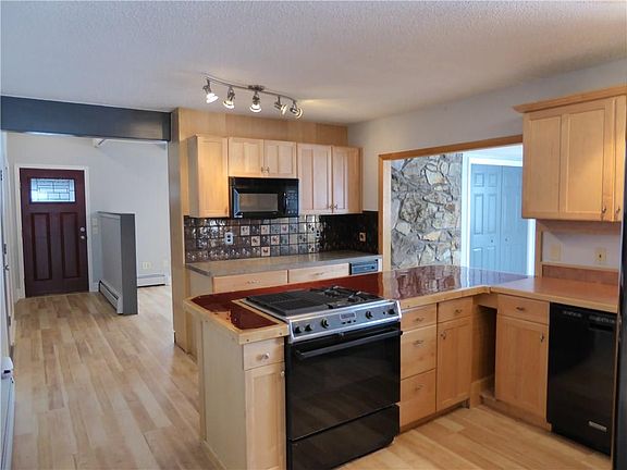 3rd image of 3839 Jene Helene Ave