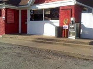 1901 N Beach St, Haltom City, TX 76111